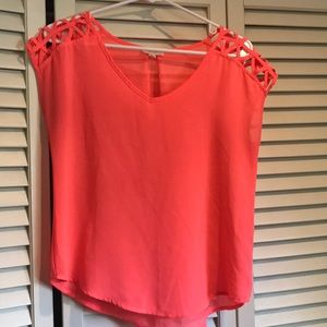 Lattice shoulder blouse